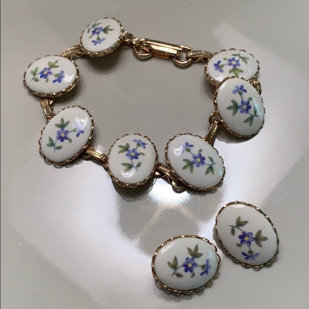 Vintage floral bracelet/earrings set